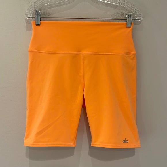 ALO Yoga Pants - Alo Yoga Shorts